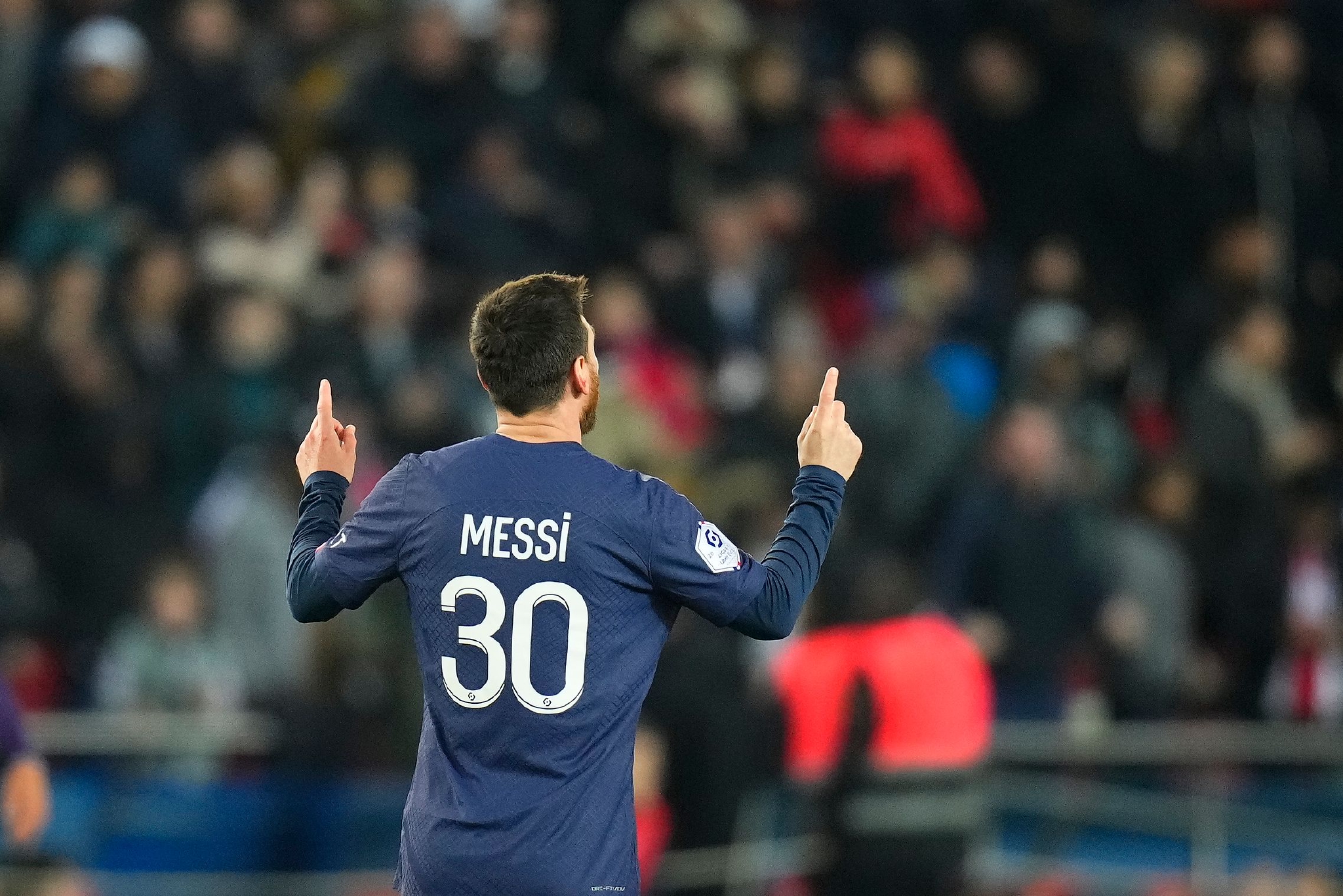 xingkong.com-新疆广汇关键时刻造点机会今晚巴黎圣日耳曼调整名单以备亚冠，媒体一致点评：西汉姆围绕欧冠单刀错失的简单介绍