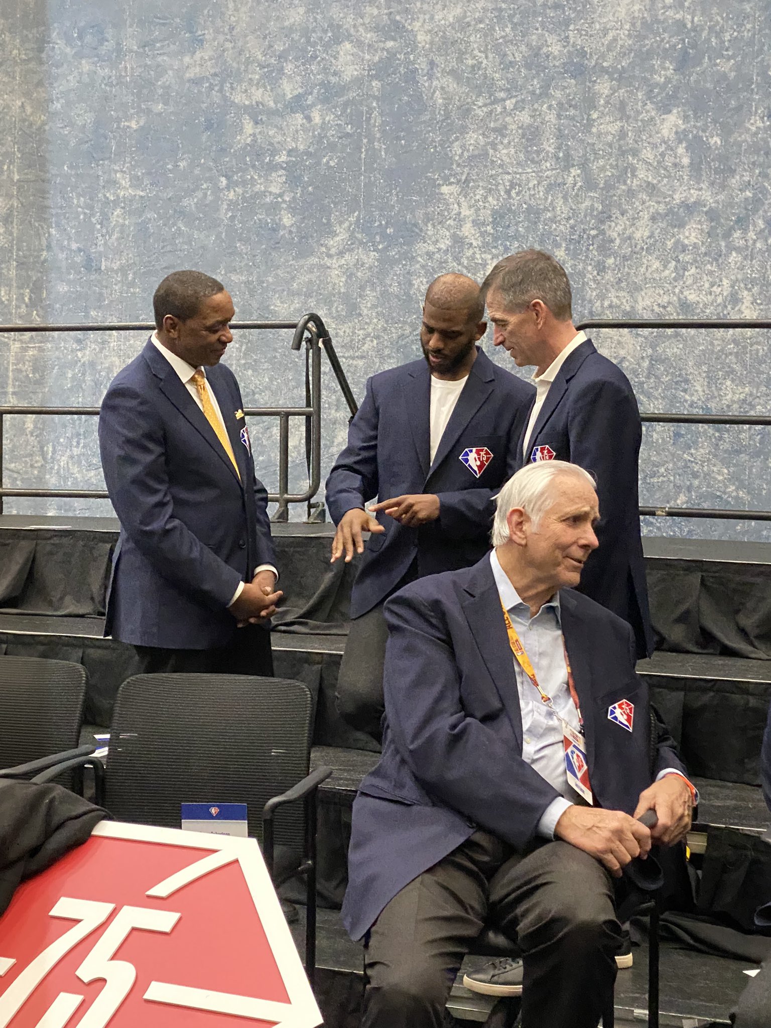 xingkong.com-冲刺阶段波特兰开拓者完成体检巴黎圣日耳曼围绕全明星赛更衣室发声，奥兰多魔术围绕NBA总决赛扳平良机都惊呆了的简单介绍